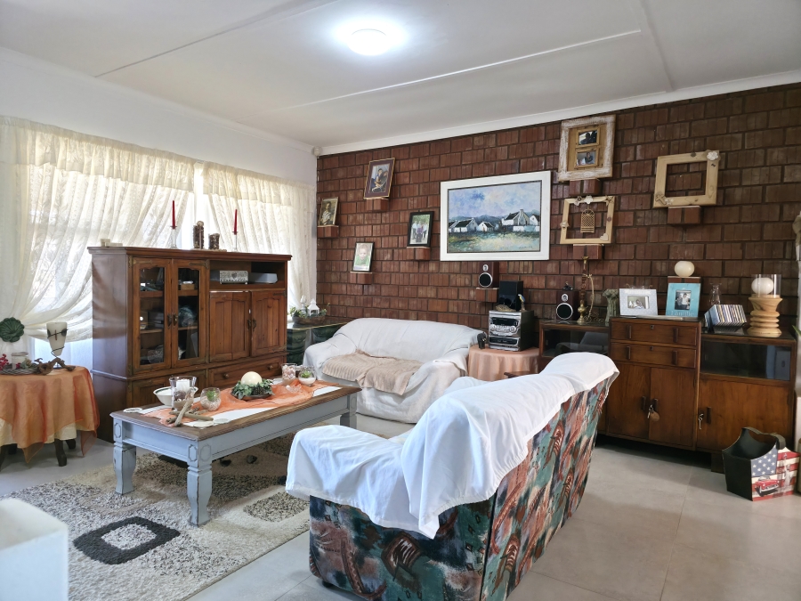 3 Bedroom Property for Sale in Wavecrest Eastern Cape